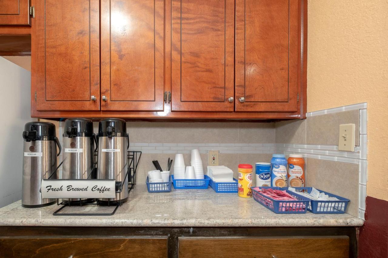 Red Roof Inn Valdosta - University Ngoại thất bức ảnh